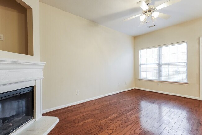 Photo - 186 Brookview Dr