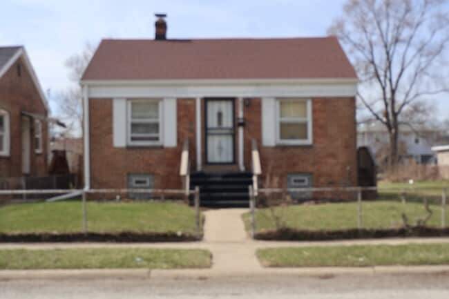 Building Photo - 2572-76 Van Buren Pl