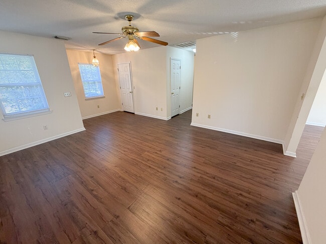 Photo - 314 Mobley Dr