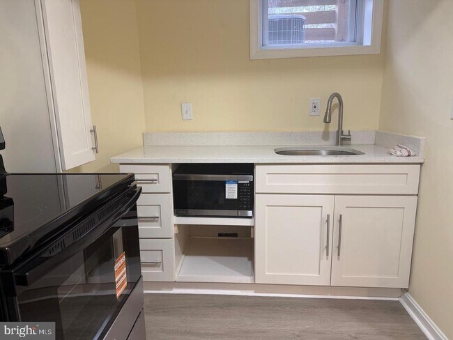 Photo - 5600 11th St N