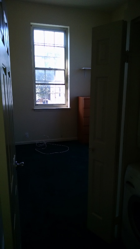 Photo - 160 N York St