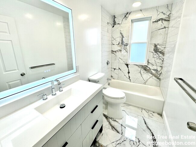 Photo - 190 Hillside St Unit 2