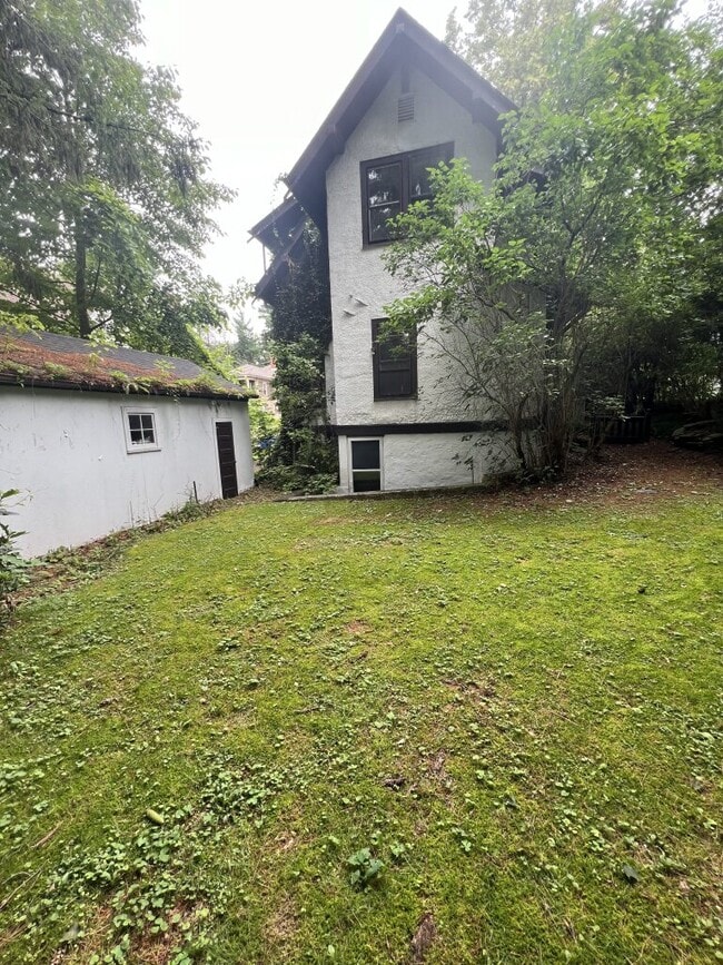 Photo - 115 Heights Ct House