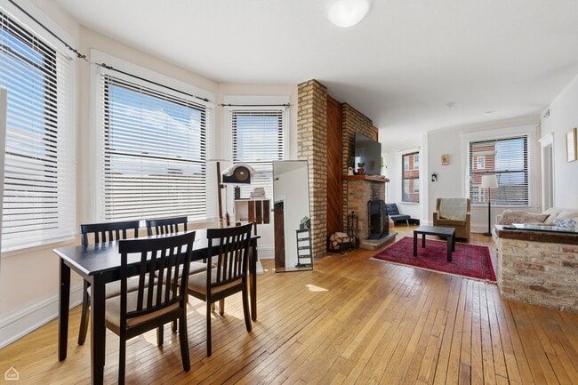 Photo - 3811 N Southport Ave