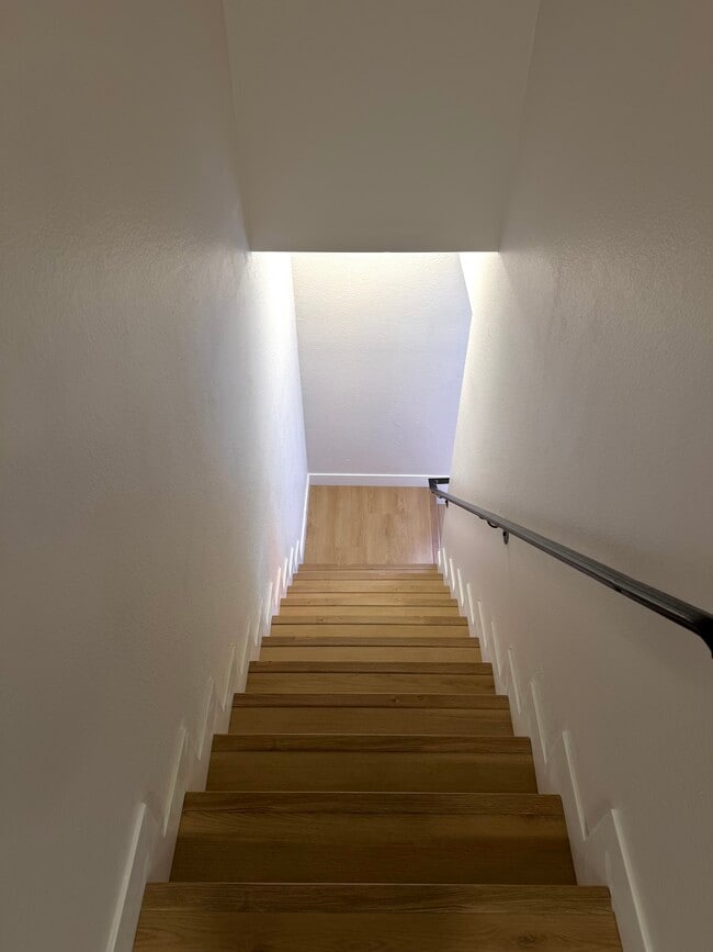 Altadena Townhouse Apartments