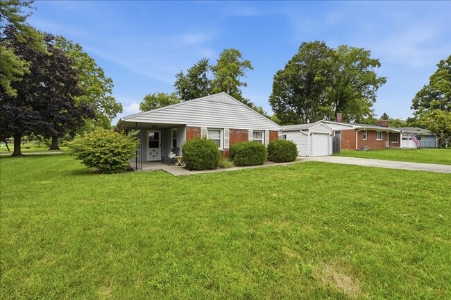 Photo - 5420 N Sadlier Dr