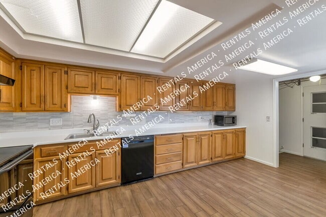 4251 N Limberlost Pl