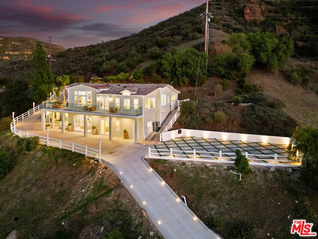 Photo - 265 Westlake Blvd