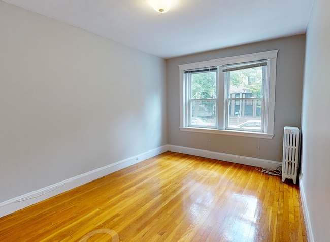 101 Chelsea St Unidad U2 3-bed unit 2