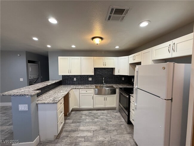 Photo - 4300 N Lamont St Unit 278