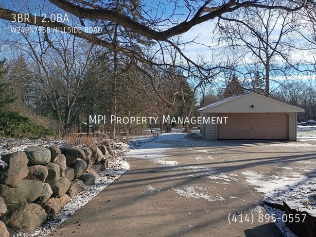 Photo - W249N7958 Hillside Rd