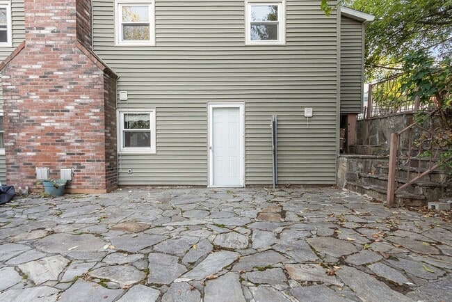 Photo - 75 Ingleside Ave