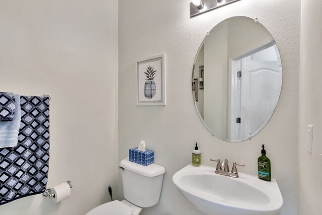 Photo - Great Townhouse in Gated Community