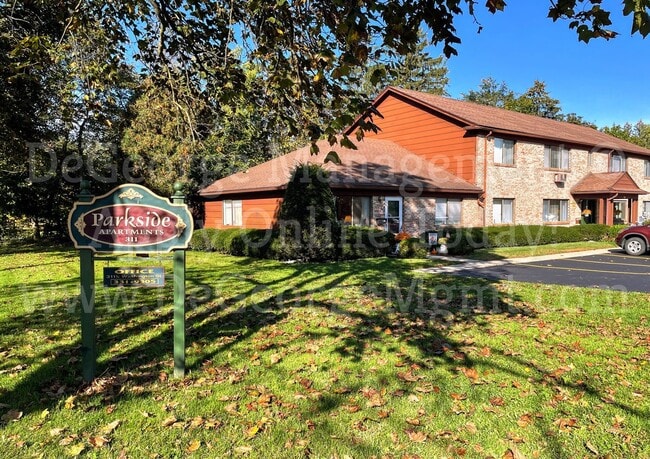 Photo - Parkside Apartments