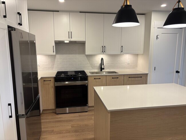 Photo - 27215 Aldergrove Town Centre Dr Unit 305