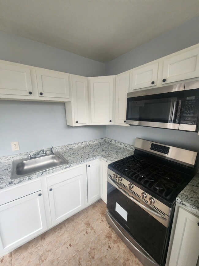 Photo - 2422 N Charles St Unidad Apt. 1R