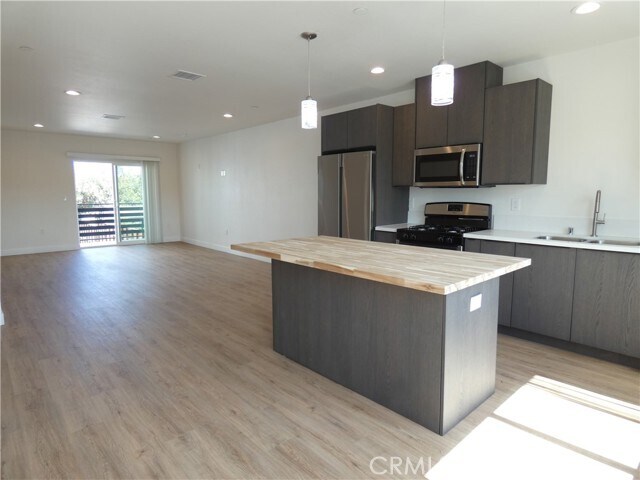 Photo - 2410 Carmona Ave