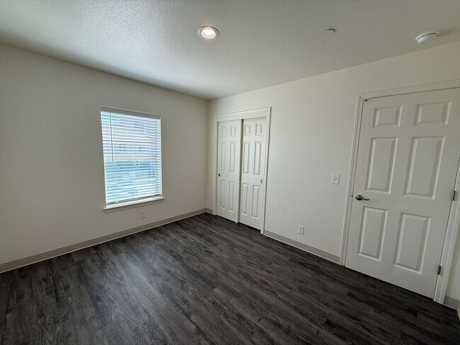 Photo - Free Month of Rent for Move in before Dec 1st - Brand New Upstairs 2 Bedroom Apartment Unidad 205