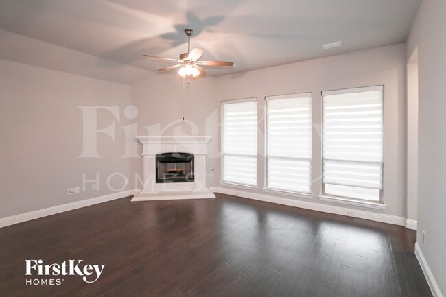 Photo - 1621 Everitt Trail