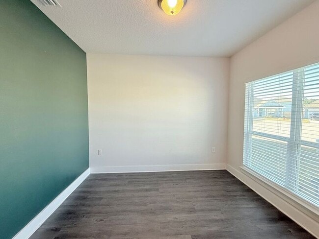 Photo - 5732 Conley Ct