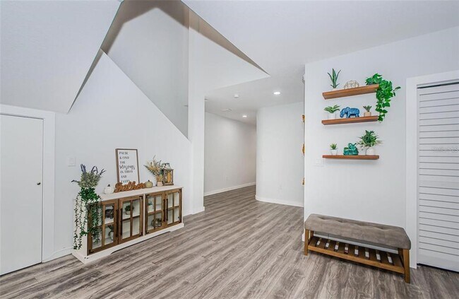 Photo - 1954 Freedom Dr