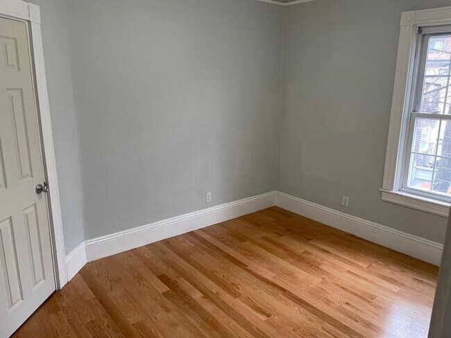 Photo - 297 Beacon St Unidad 2