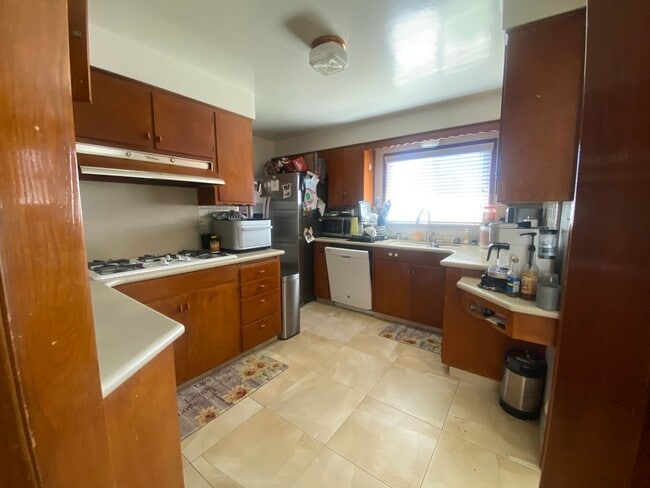 Photo - Pool Home in Orange for Lease