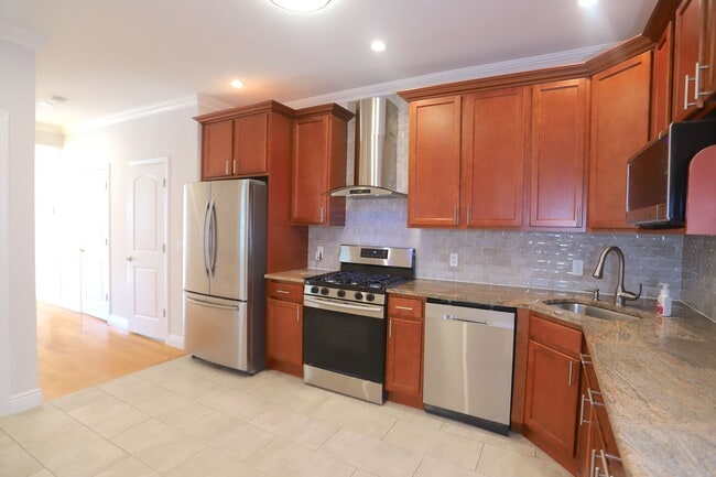 Photo - 106 Poplar St Unit 1