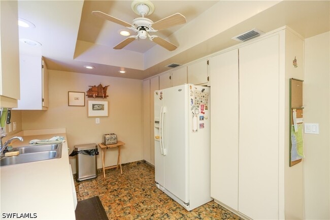 Photo - 550 3rd Ave N
