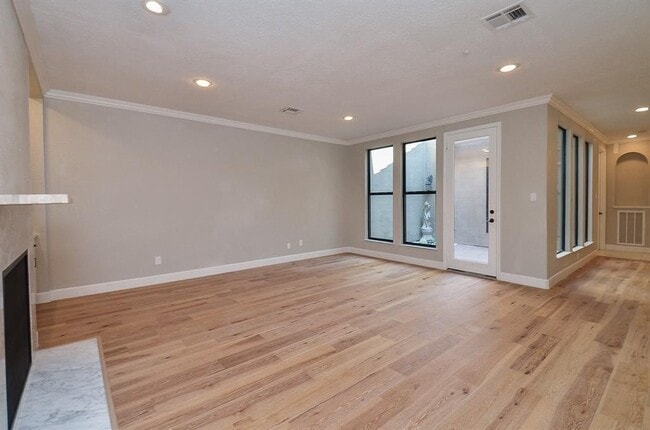 Photo - 15735 Tanya Cir