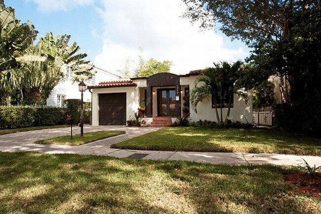 Photo - 1717 Cortez St House