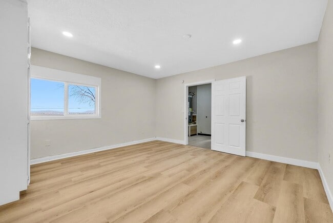 Photo - 21450 Zuni Rd