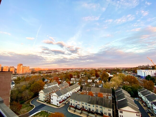 Building Photo - 2451 Midtown Ave Unit 1408 Rental