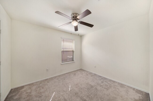Photo - 2611 Lapwing Dr.