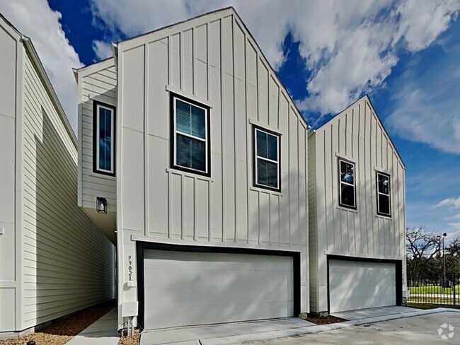 Building Photo - 9902 Clark Rd Rental