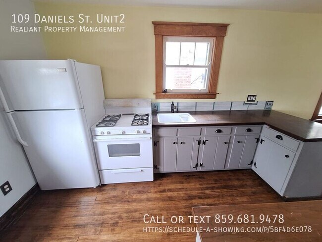 Photo - 109 Daniels St