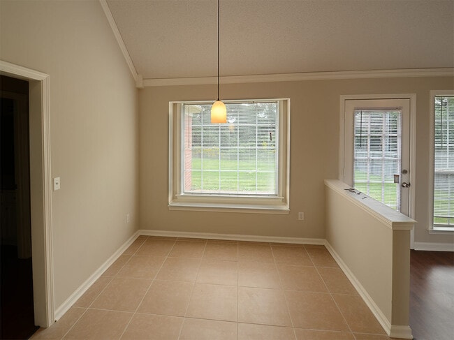 Photo - 4 bed, 2 bath near Shelby Dr and Hacks Cross