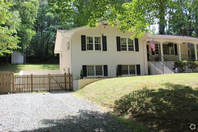 Building Photo - 714 Bradley Rd Unit #A Rental