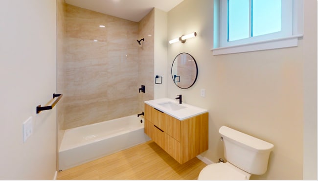 Photo - 101 W Broadway