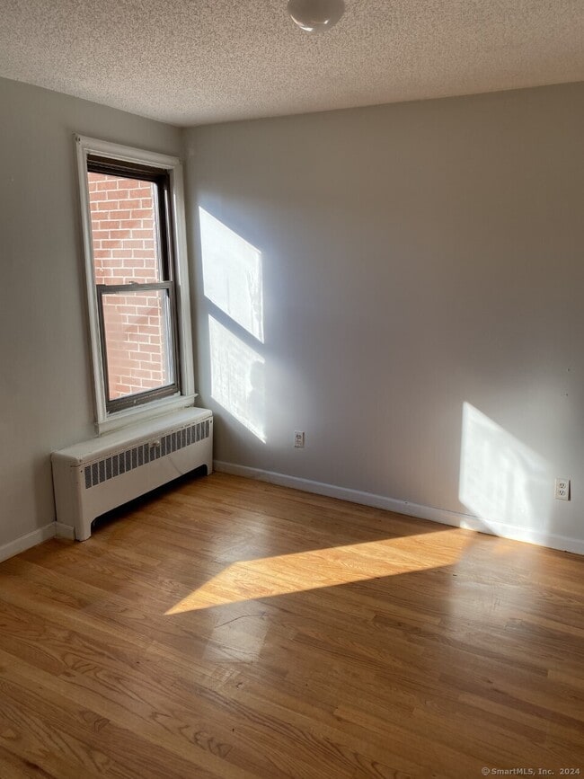 Photo - 1 Divinity St Unidad 3F