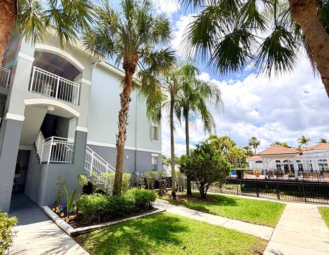 Photo - 9630 NW 2nd St Unidad 6-308