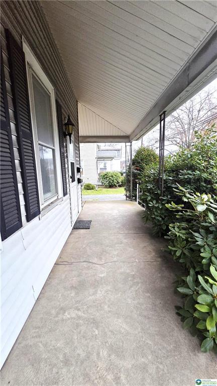 Photo - 735 W Broad St