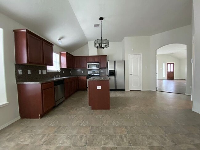 Photo - 21419 Colton Cove Dr