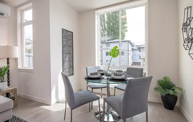 Large Living Room & Windows
