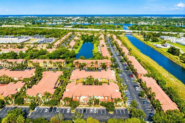 340 Lake Monterey Cir