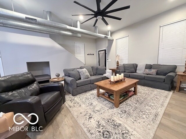 Photo - 656 N Beville Ave