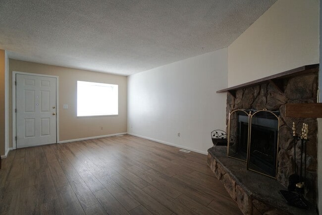 7644 Lexington Manor Dr