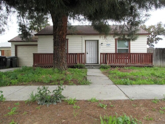 630 Calhoun Pl - 630 Calhoun Pl