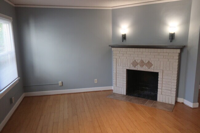 Photo - 710 Monroe St Unit B