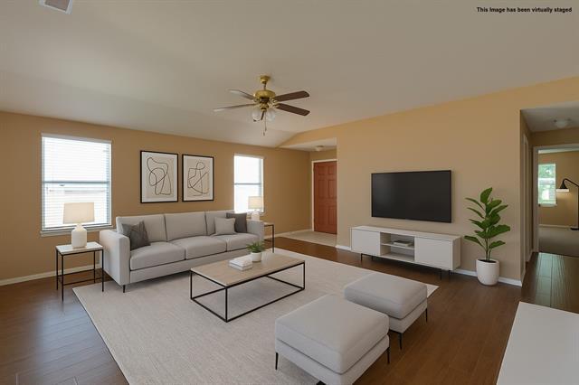 Photo - 590 Arthur Dr